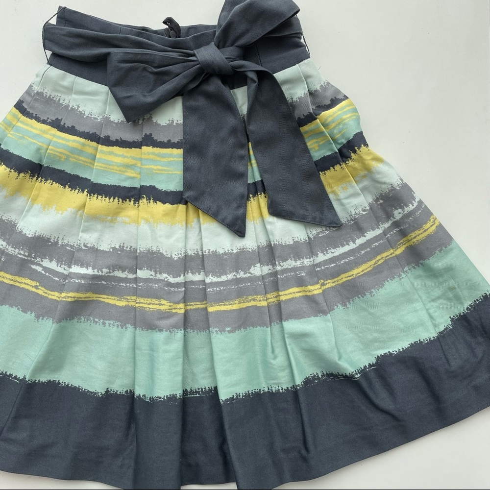 🛍3 for $25🛍 H&M Skirt with Pockets